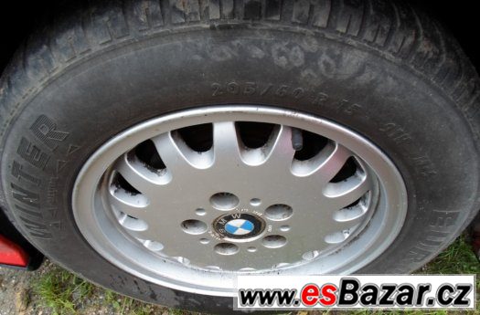 BMW - originální zimní hliníková kola 15" styl 6 - pneu 60% – fotografie 3