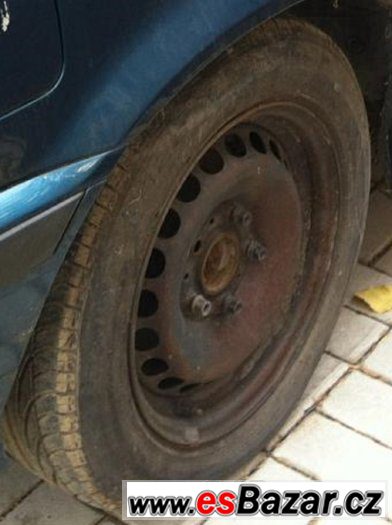BMW - letní plechová kola 15" - pneu 50% – fotografie 2