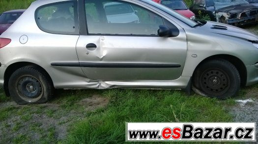 Peugeot206 r.v.2004 1,4 benzín – fotografie 3