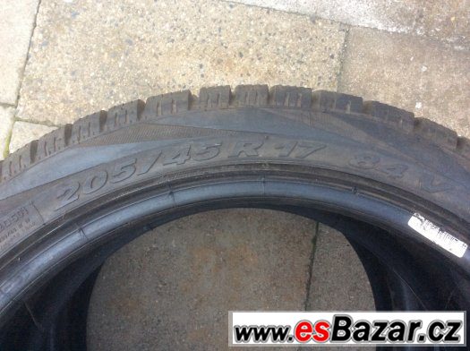 Pirelli 205/45 R 17 84V Winter 240 Snow Sport RF - 2ks – fotografie 4