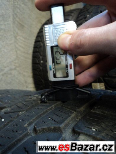 Zimní sada 225/60/17 Nokian 6,5mm rok:2011 – fotografie 3