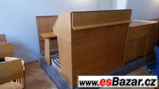 Chrámové elektronické varhany, 3 manuály – fotografie 3