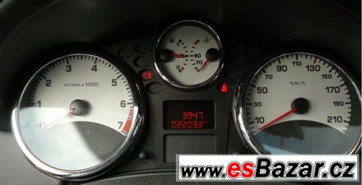 Prodám Peugeot 207, r.v. 2012, naj 22.000 km 1.4i – fotografie 4