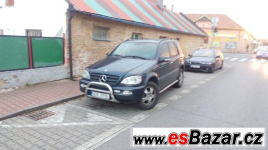 mercedes ml – fotografie 1