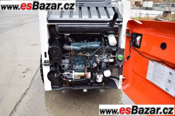 Smykem rízený nakladac  Bobcat S130S – fotografie 3