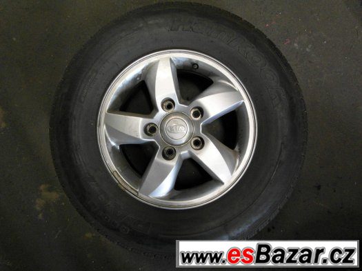 Kia Sorento - 17" Originální alu kola - Letní pneu – fotografie 4