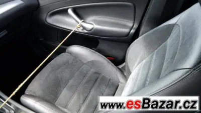Ford Mondeo IV kožený interiér Alcantara