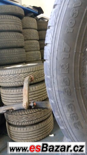 zimní pneu 235/55 R17 Nokian – fotografie 3