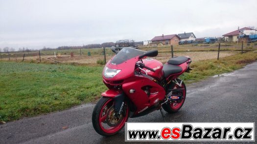 Kawasaki ZX9R Ninja – fotografie 1