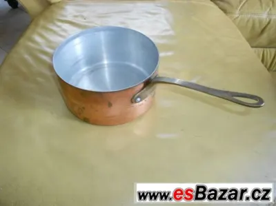 Prodám měděný hrnec, průměr 18cm