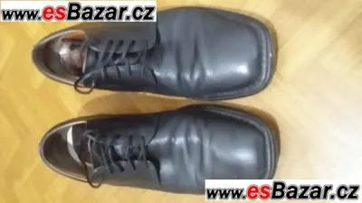 Pánské černé polobotky 42
