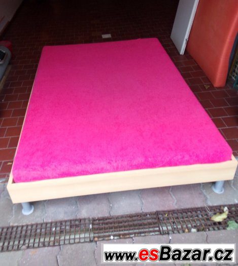 postel 140 X 200 cm 2matrace – fotografie 2