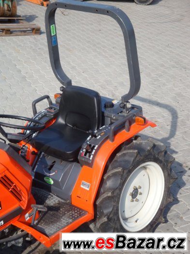 Malotraktor KUBOTA Aste 175, 17 Hp, 4x4 – fotografie 2