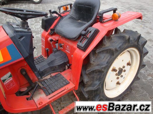 Traktor Yanmar F17D, 4x4, 17 Hp, tříválec – fotografie 4