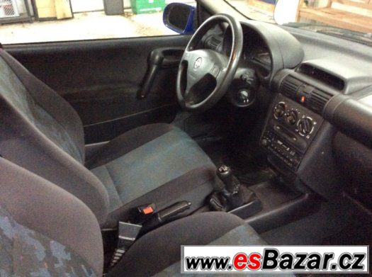 Opel Corsa 1.0i  Edition 2000 – fotografie 2