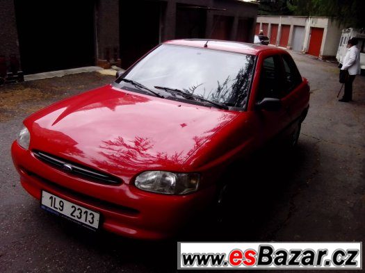 FORD Escort 1,6i 16V Champ - TOP STAV – fotografie 1