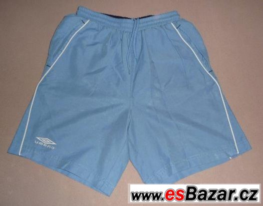 Sportovní šortky zn. UMBRO - vel.146 – fotografie 1