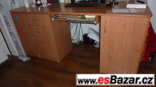 Psací stůl – fotografie 1