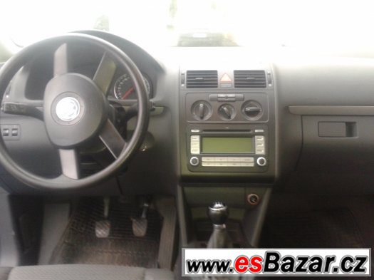 VW Touran 2.0TDi – fotografie 2