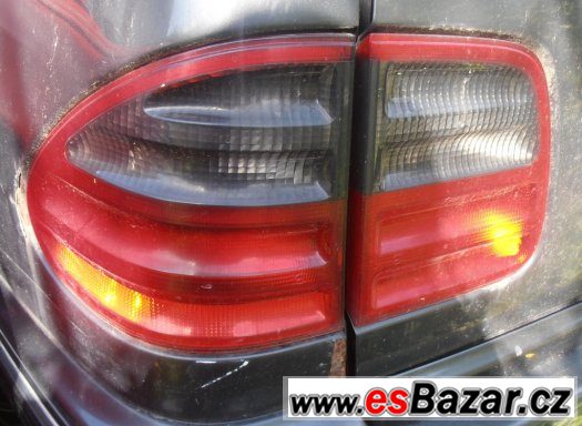 Mercedes-Benz 210 kombi facelift: zadní lampy – fotografie 2