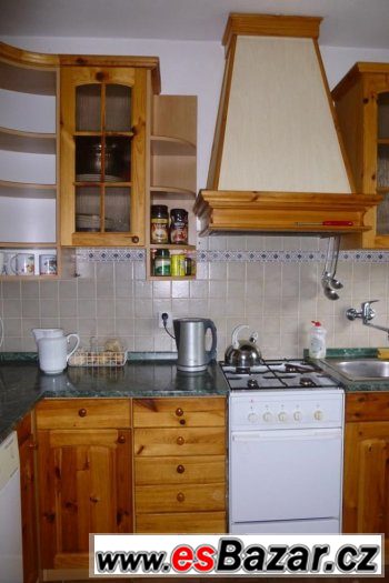 PRODEJ Kuchyňská linka masiv - vč.spotřebičů – fotografie 3