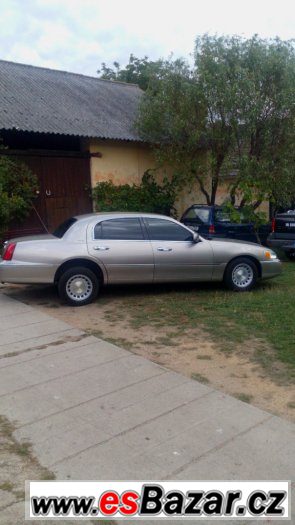 Lincoln Town Car 4.6,V8-kratka limuzina (5.4m) – fotografie 1