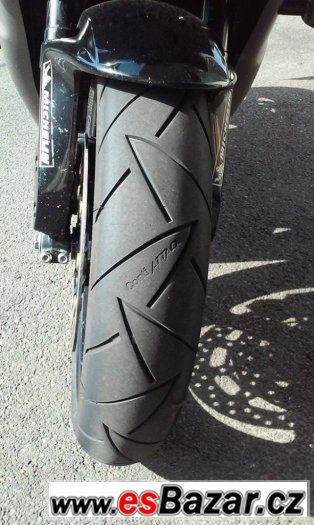 Honda CBR 600RR, 88KW, 2007, najeto 29 300km – fotografie 3