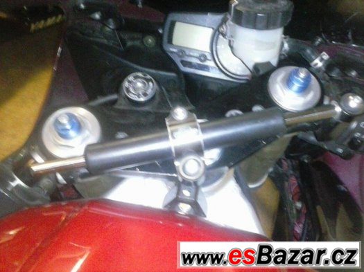 Yamaha YZF-R1 – fotografie 3