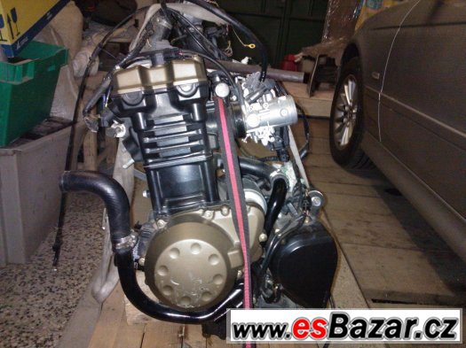 Prodam motor KAWASAKI Z750 / Z750 S  (ZR750J) – fotografie 2