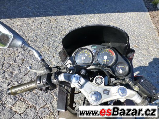 CBR 125R – fotografie 1