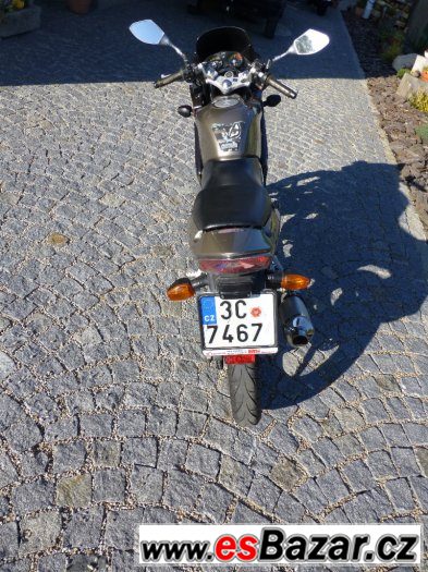 CBR 125R – fotografie 3