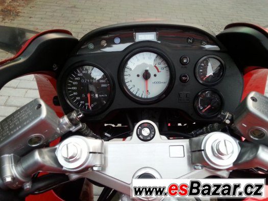 VFR 750F RC36II 1997, TOP STAV – fotografie 4