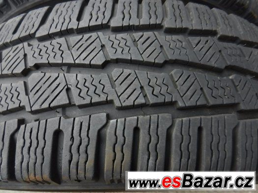 zimni pneu MICHELIN 195/70/15C – fotografie 4
