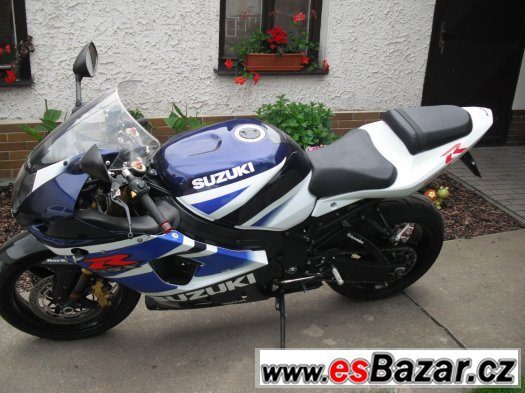 SUZUKI GSXR 1000 – fotografie 1