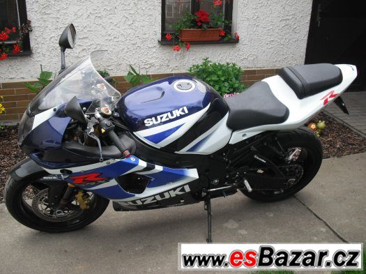 SUZUKI GSXR 1000 – fotografie 2