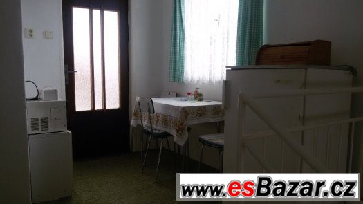 APARTMÁN v RD 1+1 s balkonem-okolí HK-super cena-bez kauce – fotografie 3
