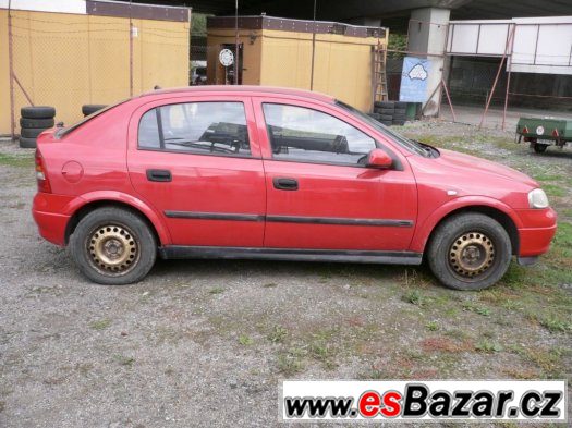 Opel Astra 2,0 16V DTI – fotografie 3