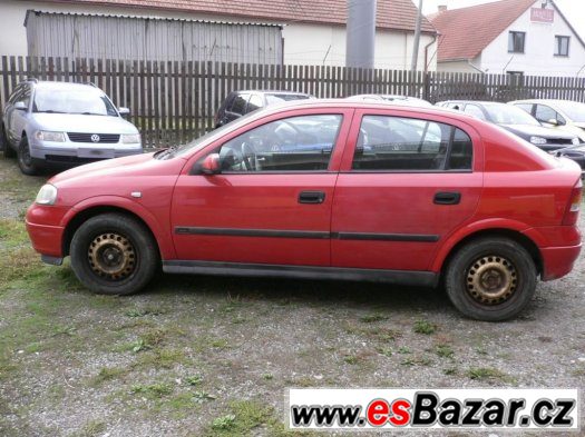 Opel Astra 2,0 16V DTI – fotografie 4