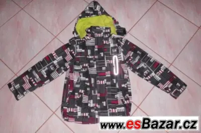 Nepromokavá bunda, vel. 140