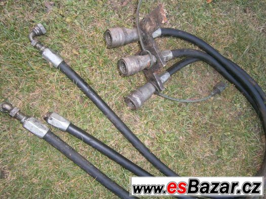 rozvadec. rychlospojky hadice na hydrauliku – fotografie 1
