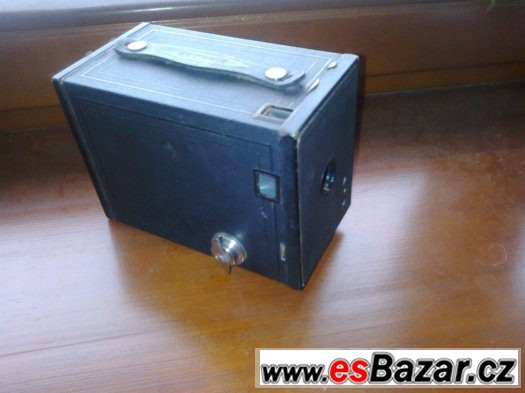 PRODÁM  STARÝ FOTOAPARÁT BOXOVÝ – fotografie 1