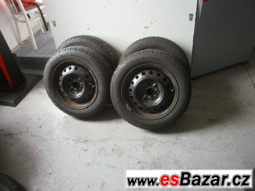Zimní sada Toyota pneu 175/65-14 – fotografie 1