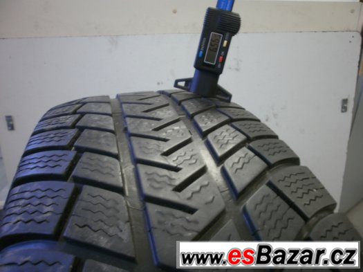Prodám 2 x zimní pneu Michelin 235/65-17 – fotografie 2