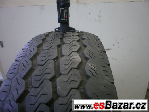 Prodám 2 x zimní pneu 215/75 -16 C – fotografie 4