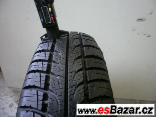 Prodám 2 x zimní pneu Kumho 155/80-13 pěkné – fotografie 4