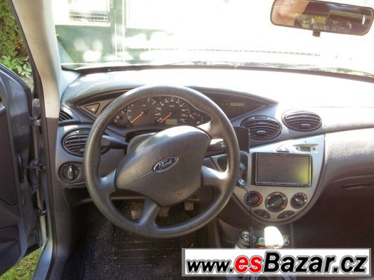 Prodám Ford Focus combi 1.6 ZETEC SE – fotografie 4