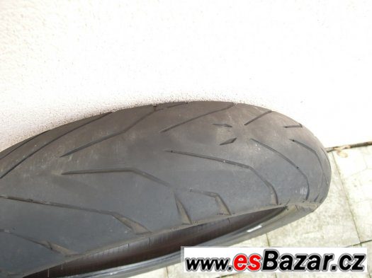 Pneu Pirelli Angel GT přední – fotografie 5