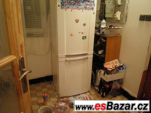 LEDNIČKA 220L – fotografie 1