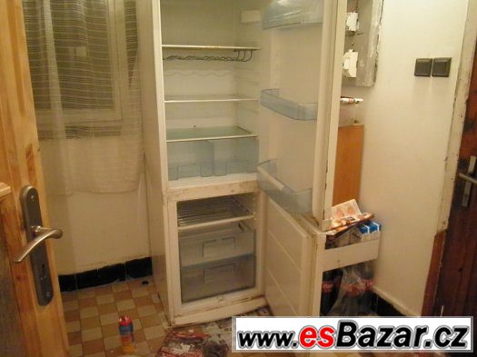 LEDNIČKA 220L – fotografie 2