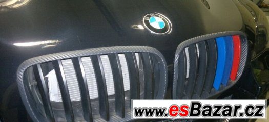 BMW trikolora na masku – fotografie 2